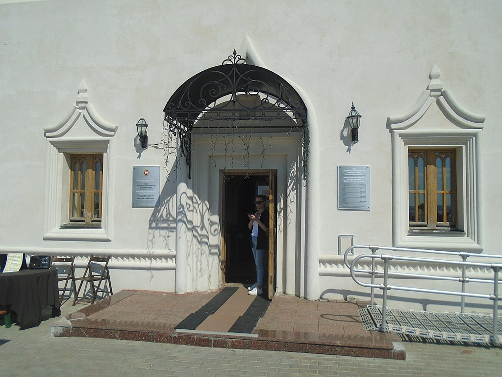 Entrance to the Descent Holy Spirit Church at Kazan Kremlin.