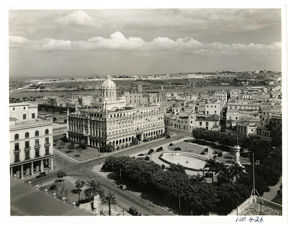 A vintage picture of Havana’s Presidential Palace.